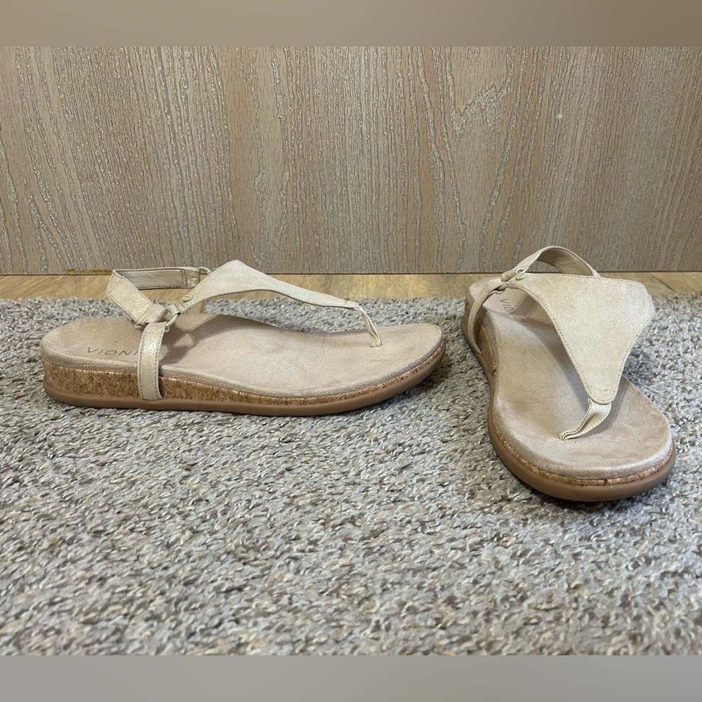 Vionic Gold Metallic Suede Cork T-Strap Slingback Sandals Comfort Walking Sz 10